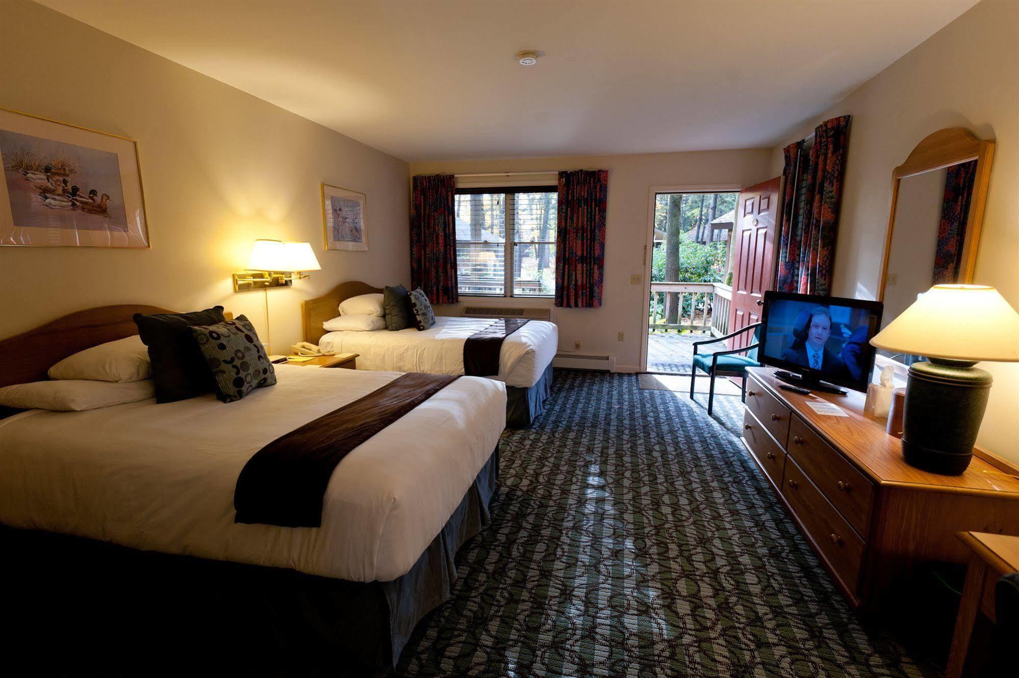 The Biggest Loser Resort Niagara Java Center エクステリア 写真